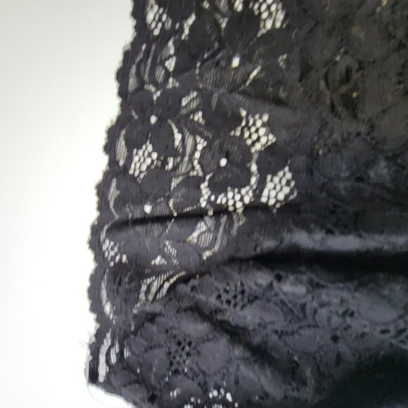 Black Tank Top Lace Camisole SIZE M - Stretchy Top - NEW - Picture 3 of 9